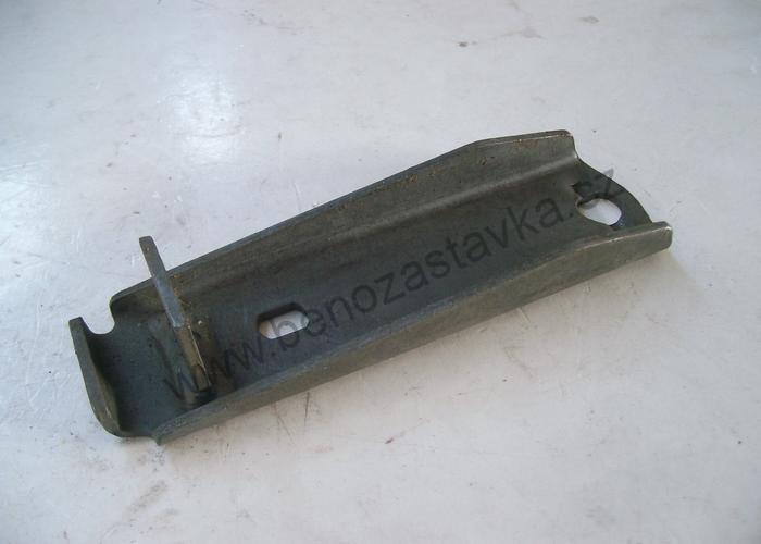 Vypínací páčka pomocného náhonu - Zetor