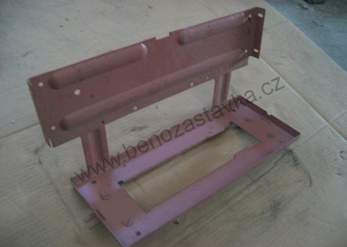 Držák bočnic zadní - Zetor URI