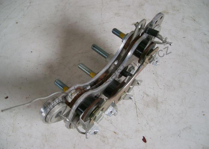 Usměrňovací blok alternátoru - Zetor