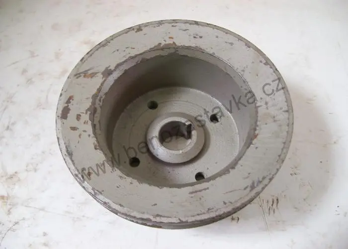 Řemenice vodního čerpadla - Zetor URII