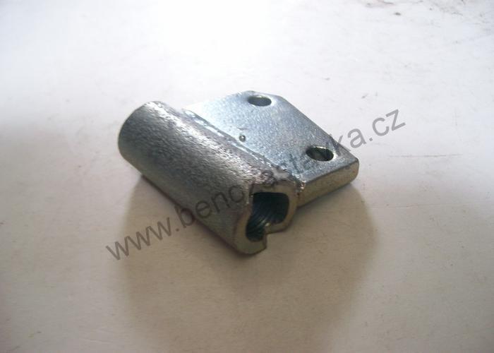 Konzola pravá, držák - Zetor URII