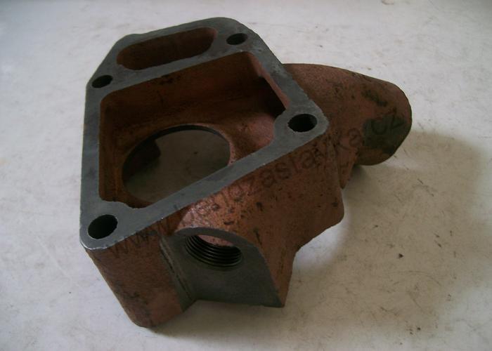 Těleso vodního čerpadla - Zetor URII