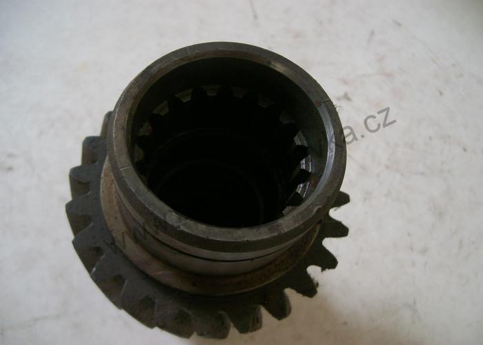 Hnací dvojkolo vývodového hřídele - Zetor URII