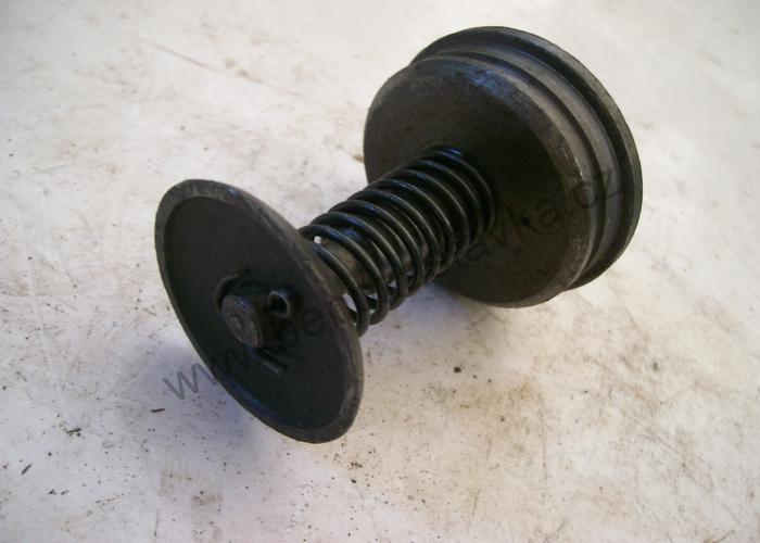 Uzávěr filtru - Zetor URII