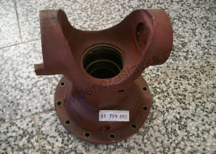 Těleso nápravy II - Zetor URII