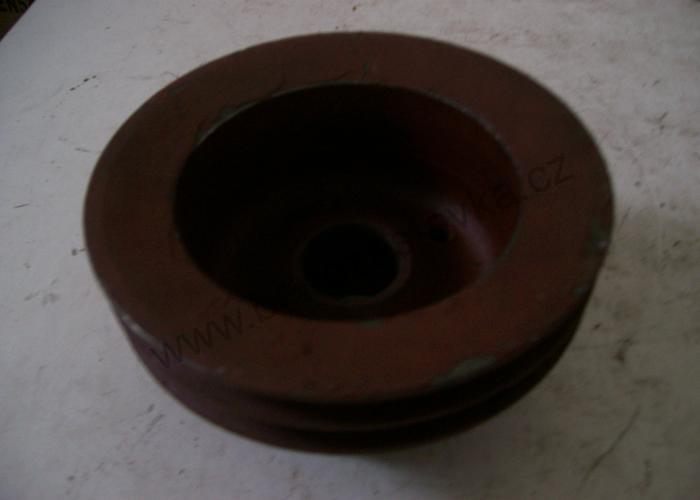 Řemenice vodního čerpadla - Zetor URII