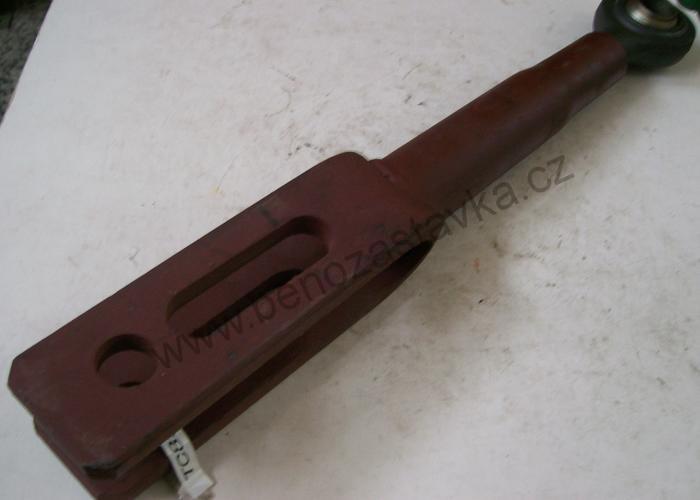 Věšák levý - Zetor URII