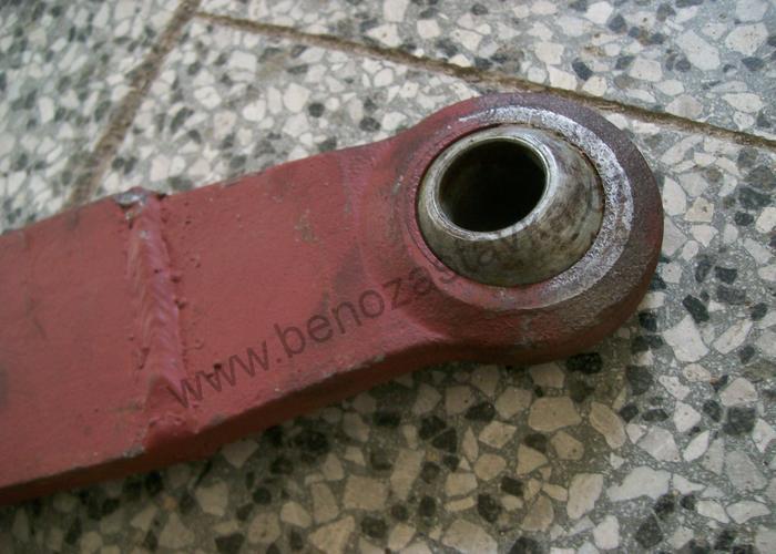 Táhlo pravé - Zetor URIII