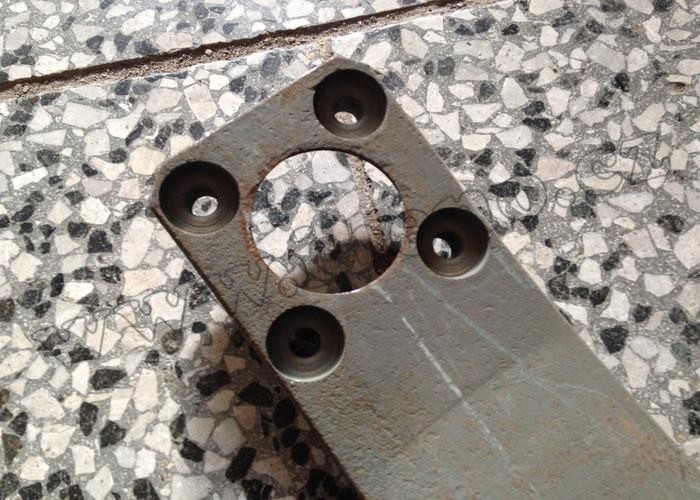 Spodní táhlo průměr 28,5 délka 860 - Zetor URI