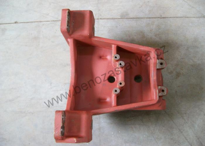 Konzola přední nápravy - Zetor