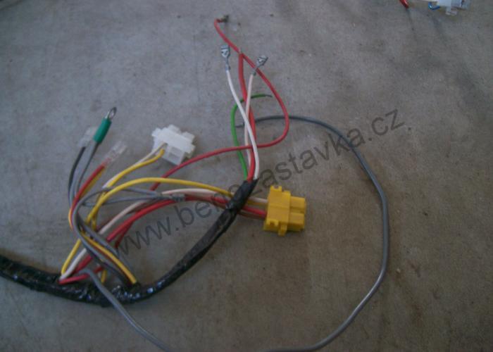 Hlavní kabel - Zetor URI