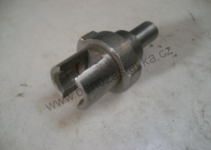 Unášeč II - Zetor URII