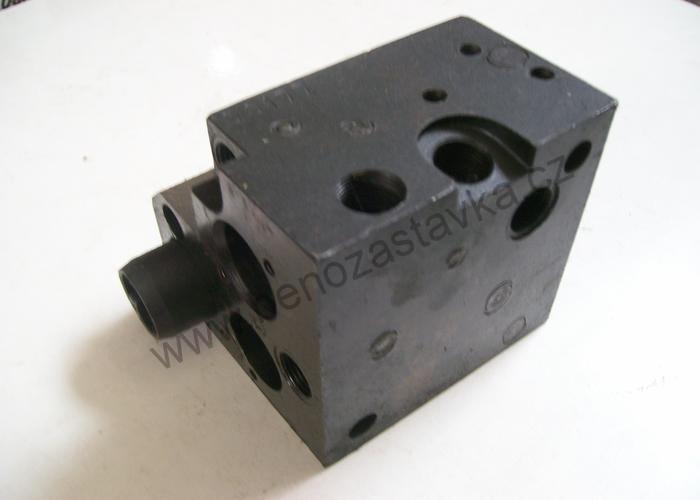 Těleso rozváděče - Zetor URII