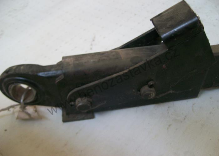 Táhlo dolní pravé - Zetor URII