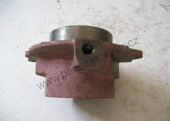 Vysouvací objímka - Zetor URII