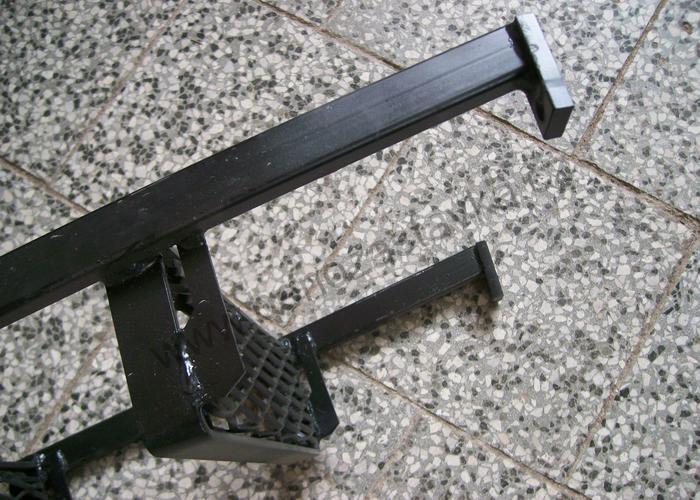 Stupačka pravá - Zetor URI