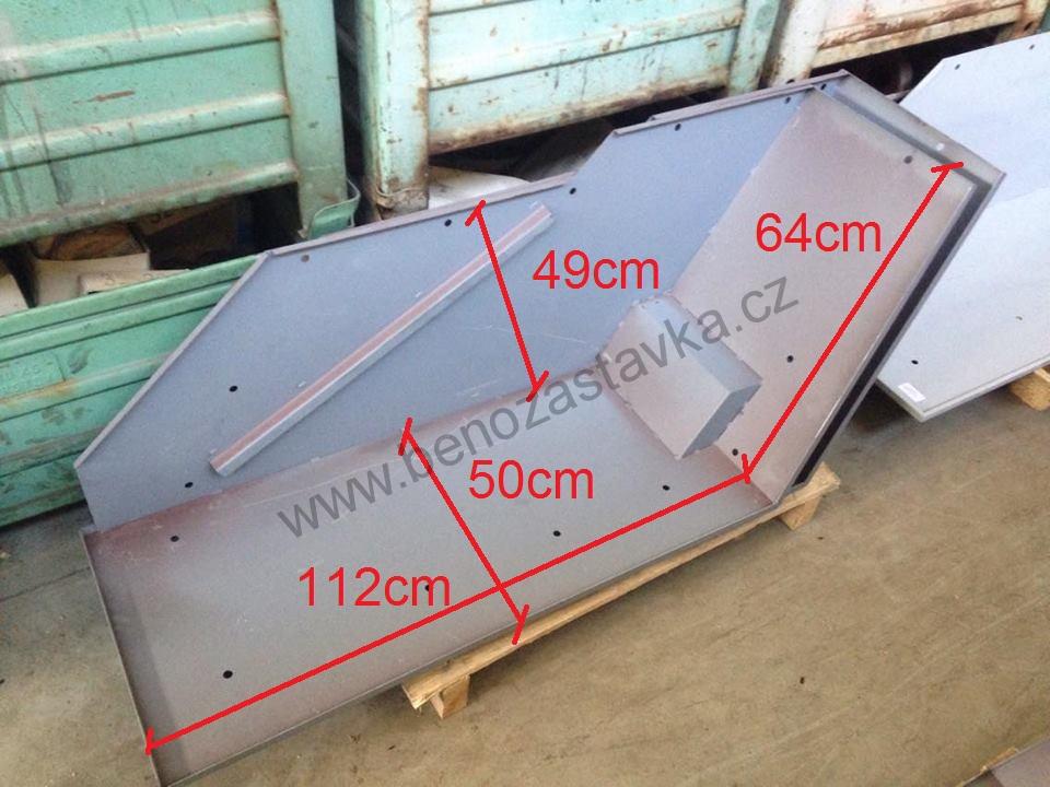 Levý zadní blatník s kapsou pro sedadlo spolujezdce - Zetor 5611 až 6911