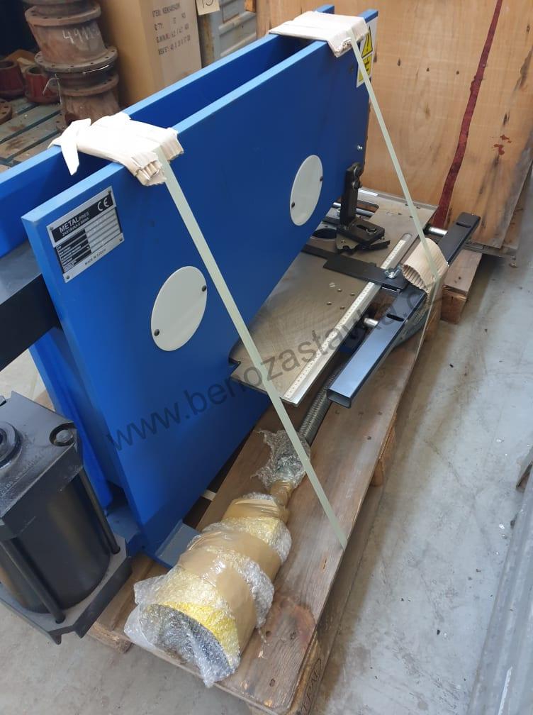 Pneumatický děrovací lis NDV