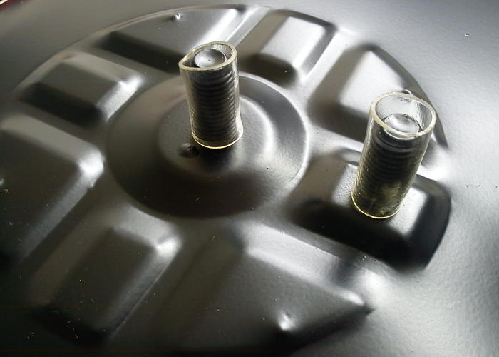 Univerzální anatomické sedadlo, lavor - kovové černé - pro starší traktory 48x44