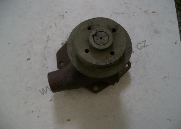 Vodní čerpadlo - Zetor URII