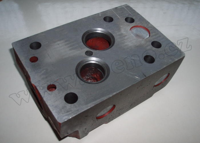 Holá hlava válce  Zetor 4911 5011 5211 5245