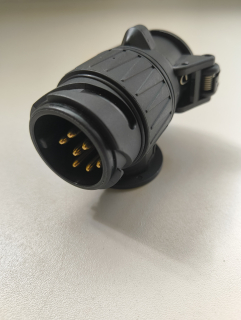 Adaptér 13/7 pólů 12/24V