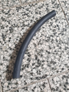 Hadice 16/23 délka 30cm - Zetor URI